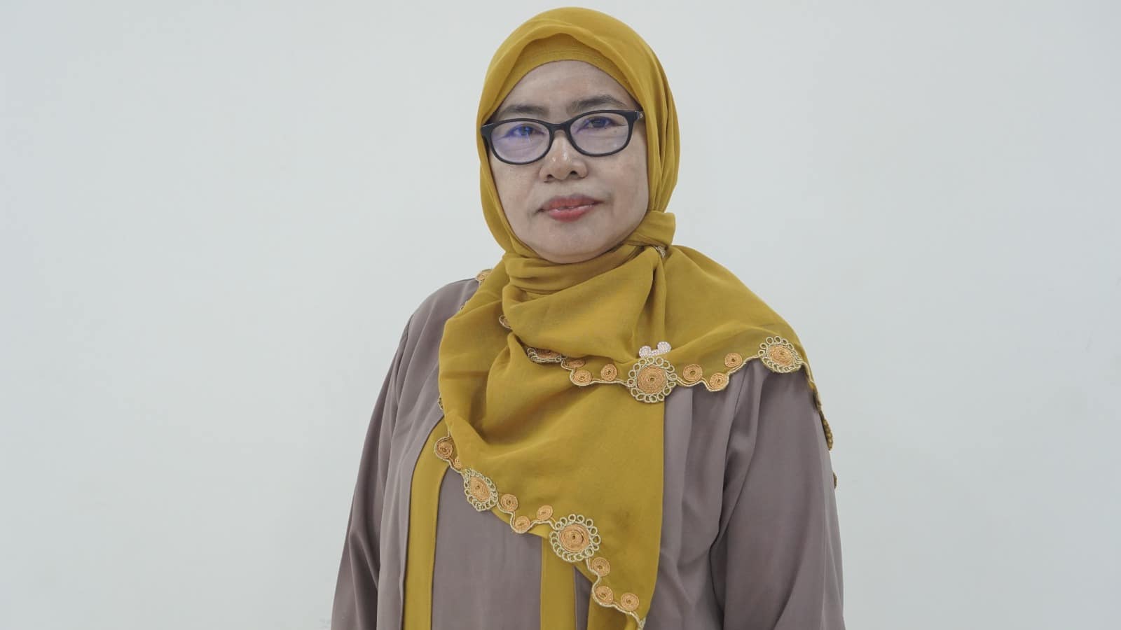 Dr. Ir. Hj. Zaenab